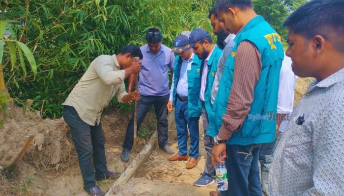 জগন্নাথপুরে সড়কের নির্মানকাজে দুদকের অভিযান