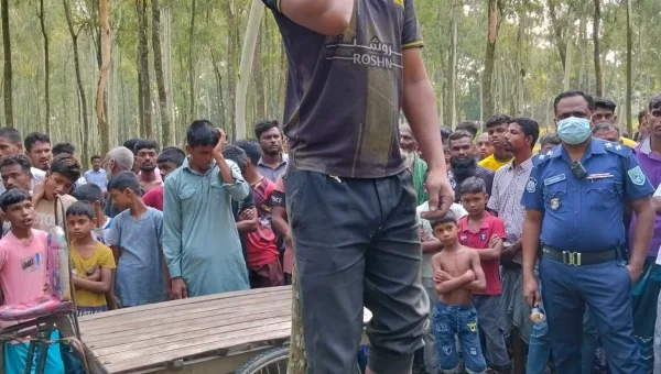 দিনাজপুরের বীরগঞ্জে এক যুবকের ঝুলন্ত মরদেহ উদ্ধার